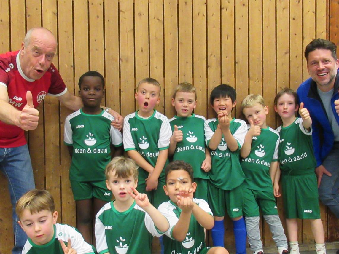 Neue Trikots für unsere Bambini von dean and david